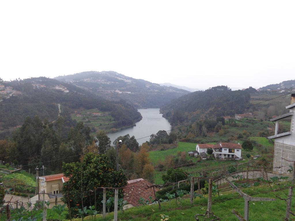 Hostal Bernardes House Castelo de Paiva Exterior foto